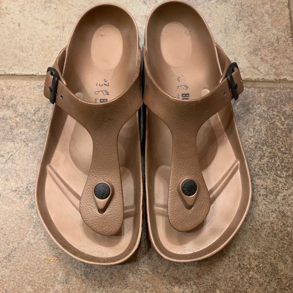 Flip flops